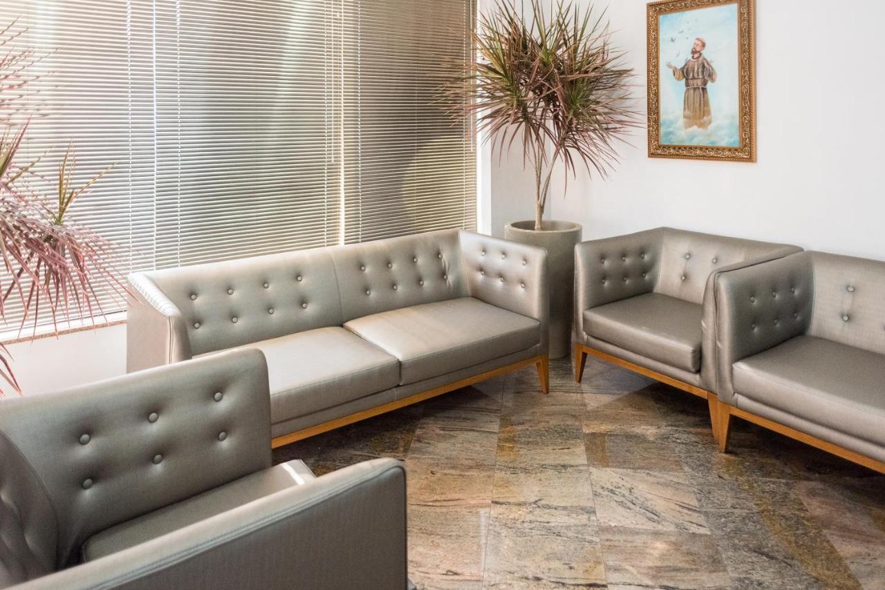 Holambra Garden Hotel מראה חיצוני תמונה A waiting room